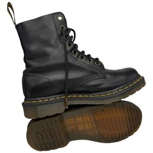 Dr. Martens 1460 Women's Leather‎ Combat Boots Black Lace Up Ankle US 6 EU 37